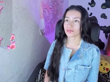 Annie_Smith22 Chaturbate stream image from November 26, 2025
