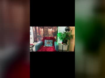 Milfymia73 Chaturbate stream image from November 26, 2025