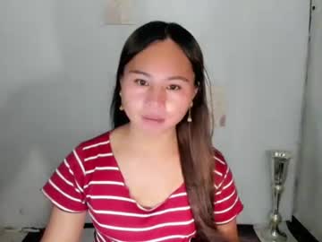 Urdoll_Trixie Chaturbate stream image from November 26, 2025