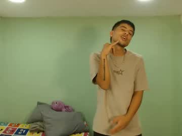 Danielitopapii Chaturbate stream image from November 26, 2025