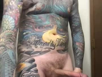 Tattooed8in Chaturbate stream image from November 26, 2025
