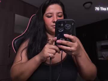 Missmoonn Chaturbate stream image from November 27, 2025