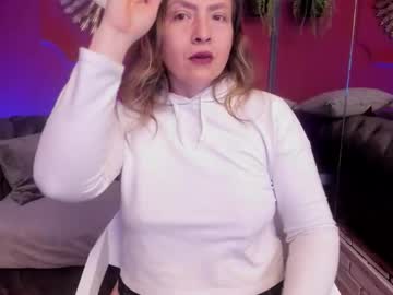 Karlaa_Evanss Chaturbate stream image from November 27, 2025