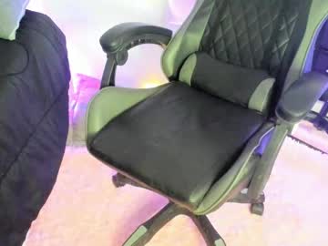Miialaureent Chaturbate stream image from November 27, 2025