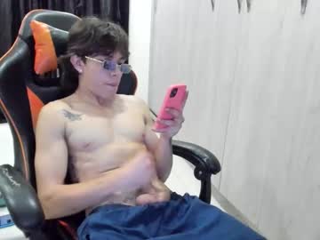 Dominic_Xl Chaturbate stream image from November 27, 2025