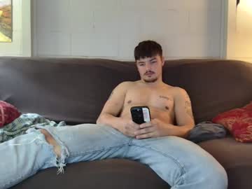 Yungbul1 Chaturbate stream image from November 27, 2025