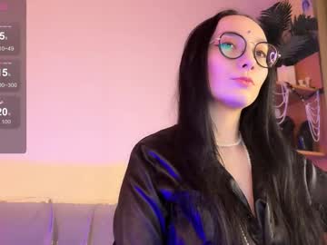 Jinhee_Tiny Chaturbate stream image from November 27, 2025