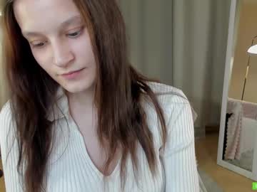 Krisdoeil Chaturbate stream image from November 27, 2025