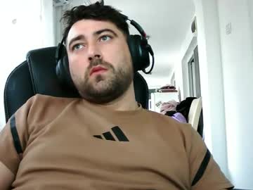 Guliverreal Chaturbate stream image from November 27, 2025