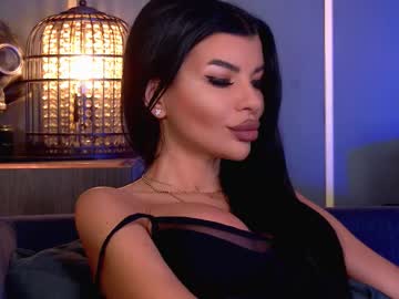 Mistresselenia Chaturbate stream image from November 27, 2025