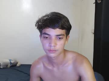 Hottiespydie Chaturbate stream image from November 27, 2025