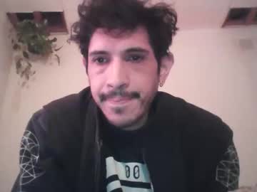 Latintattooguy Chaturbate stream image from November 27, 2025