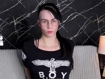 Laureljarrar Chaturbate stream image from November 27, 2025