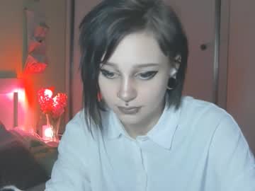 Lynncottingham Chaturbate stream image from November 27, 2025