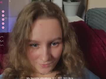 Hot_Thumbelina Chaturbate stream image from November 27, 2025