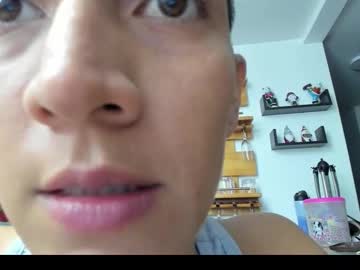 Alanalenno Chaturbate stream image from November 27, 2025