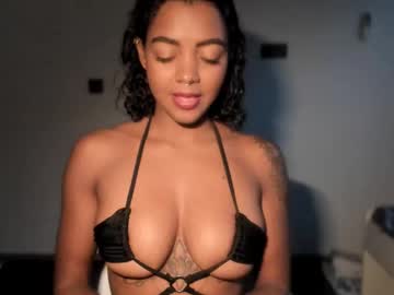 Lexy_Squirt_Queen Chaturbate stream image from November 27, 2025