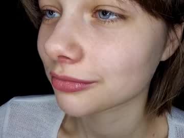 Micasulejmanovski Chaturbate stream image from November 27, 2025
