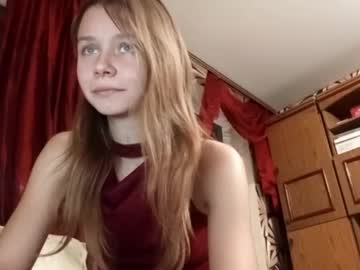 Karaescorcia Chaturbate stream image from November 27, 2025
