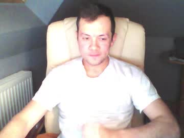 Bestworld_ Chaturbate stream image from November 27, 2025