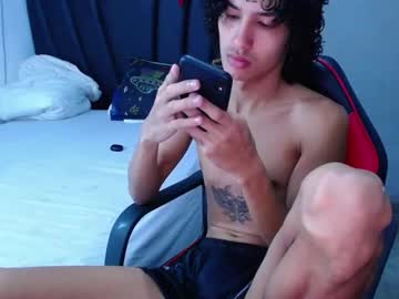 Tayronx33 Chaturbate stream image from November 27, 2025