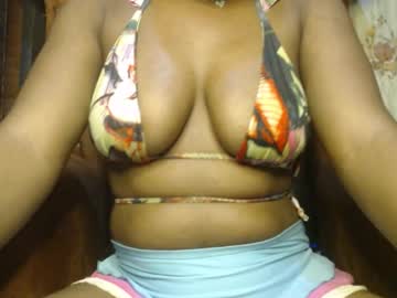 Juicycuntx Chaturbate stream image from November 27, 2025