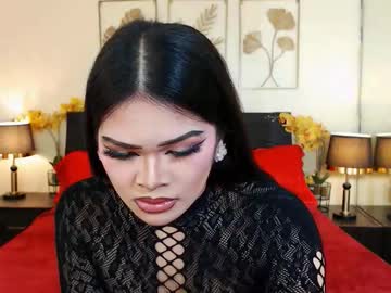 Scarlet_Snow_Asian Chaturbate stream image from November 27, 2025