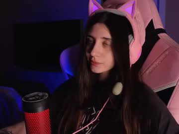 2insensitive Chaturbate stream image from November 27, 2025