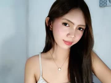 Feyaaa Chaturbate stream image from November 27, 2025