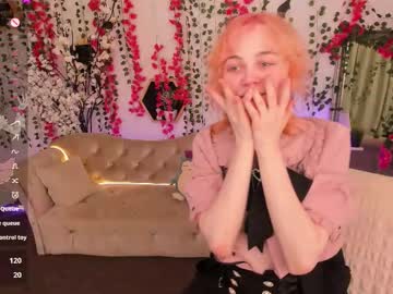 Awawrin Chaturbate stream image from November 27, 2025