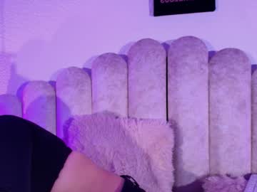 Tiana_Gloow Chaturbate stream image from November 27, 2025