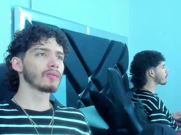 Jojobraando Chaturbate stream image from November 28, 2025