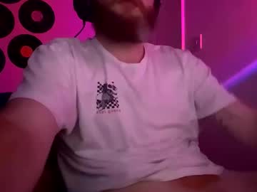 Kiiyp Chaturbate stream image from November 28, 2025