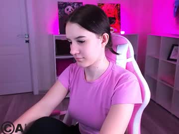 Tonya_Gray Chaturbate stream image from November 28, 2025