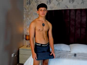 Jamesgolden_ Chaturbate stream image from November 28, 2025