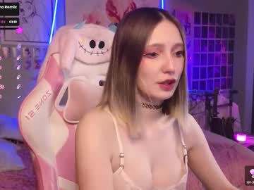 Evie_Rosen Chaturbate stream image from November 28, 2025