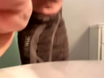 Peeachyking Chaturbate stream image from November 28, 2025