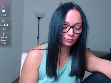 Serenesophi Chaturbate stream image from November 28, 2025