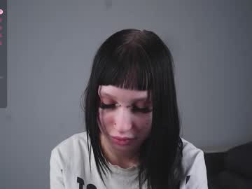 Drown_In_My_Eyes Chaturbate stream image from November 28, 2025