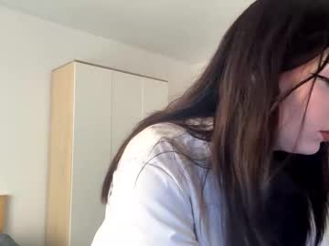 Deannabonefield Chaturbate stream image from November 28, 2025