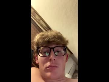 2whitehill Chaturbate stream image from November 28, 2025