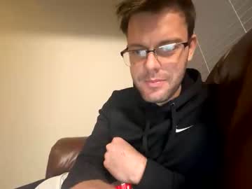 Imshyguy32111 Chaturbate stream image from November 28, 2025