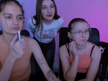 Pure_Radiance Chaturbate stream image from November 28, 2025