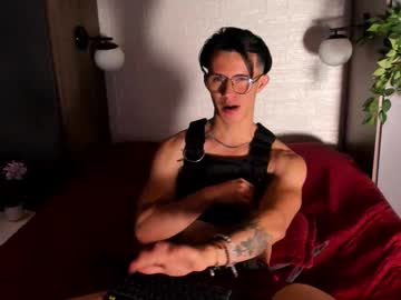 Brandon_Starkk Chaturbate stream image from November 28, 2025