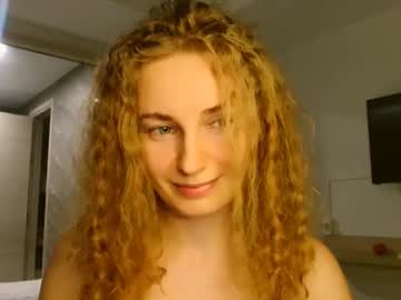 Sweety_Fruits Chaturbate stream image from November 28, 2025