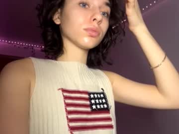 Viviennebreihan Chaturbate stream image from November 28, 2025