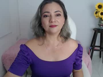 Lilly_Milf Chaturbate stream image from November 28, 2025