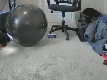 Mrlonge1 Chaturbate stream image from November 28, 2025