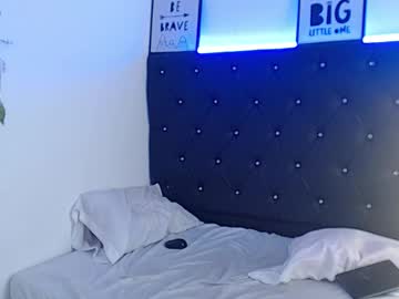 Cleooberlin Chaturbate stream image from November 28, 2025
