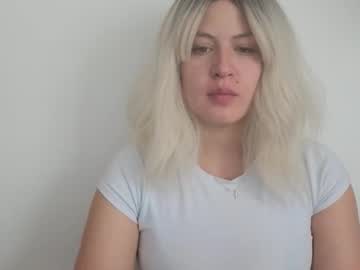 Francescaasmith Chaturbate stream image from November 28, 2025
